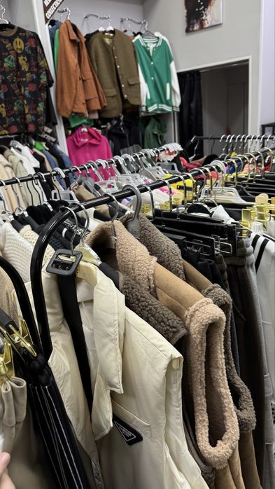 Продам стойки для одежды. Два разных вида