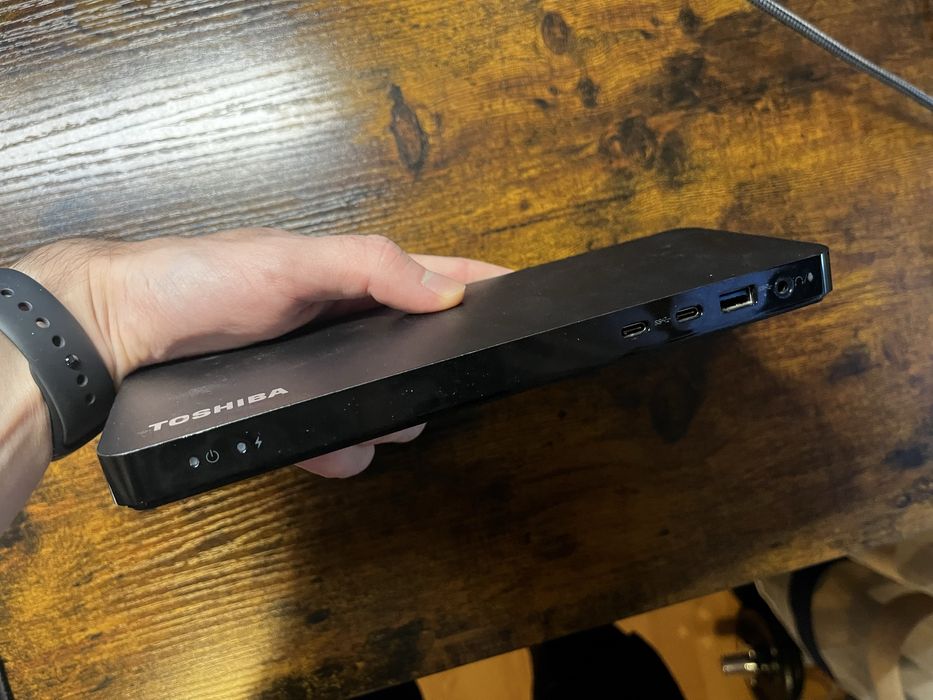 Toshiba Thunderbolt 3 Dock