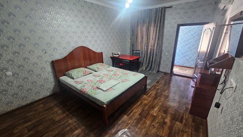 Гостиница по часовой, ночь