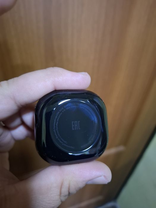 Продам Наушники Samsung