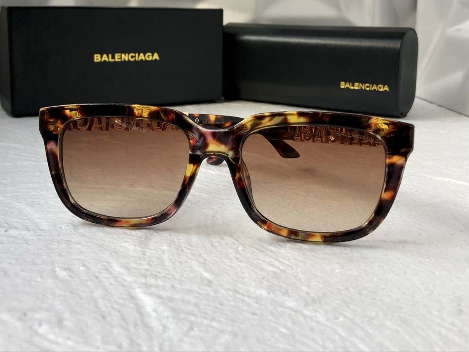 Дамски слънчеви очила 2 цвята черни кагяви