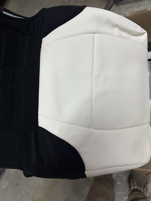 Чехлы на машину