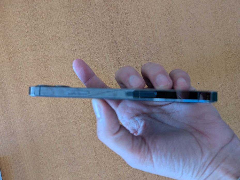 Iphone 12 pro  нова батерия