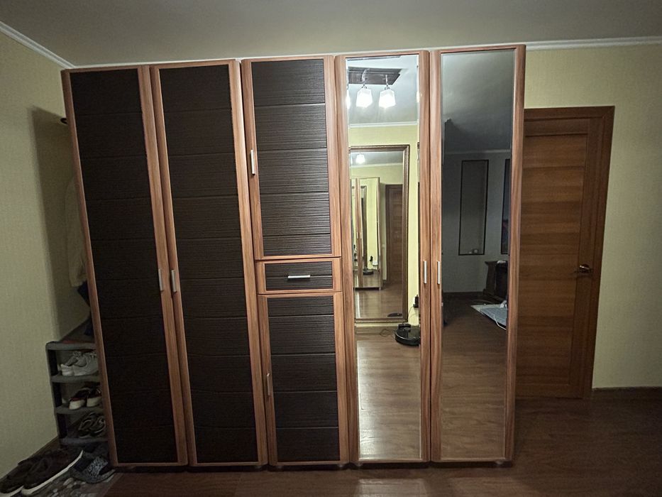 Продам шкаф и комод