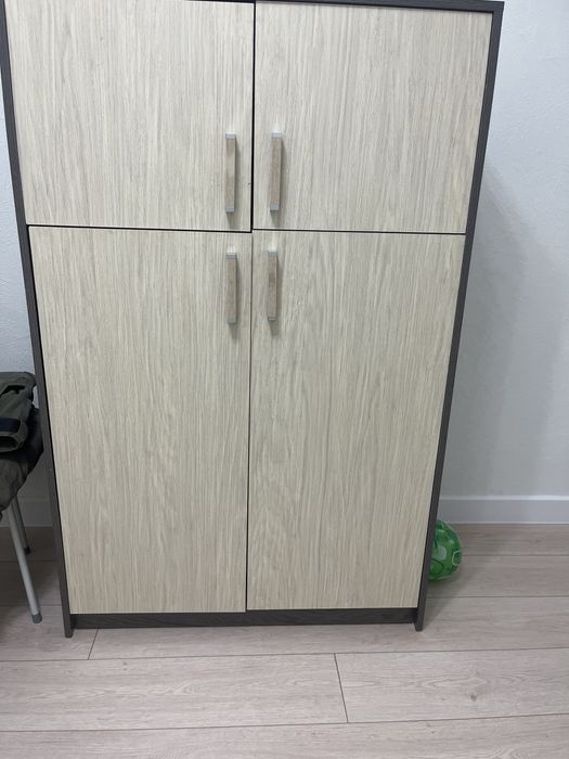 Продам шкаф б/у размер 140*90,
