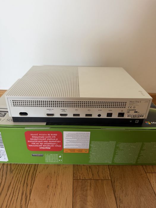 Xbox One S 500GB Model 1681