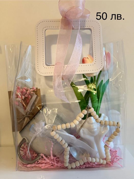 Подарък за 8- ми март- красива чантичка!