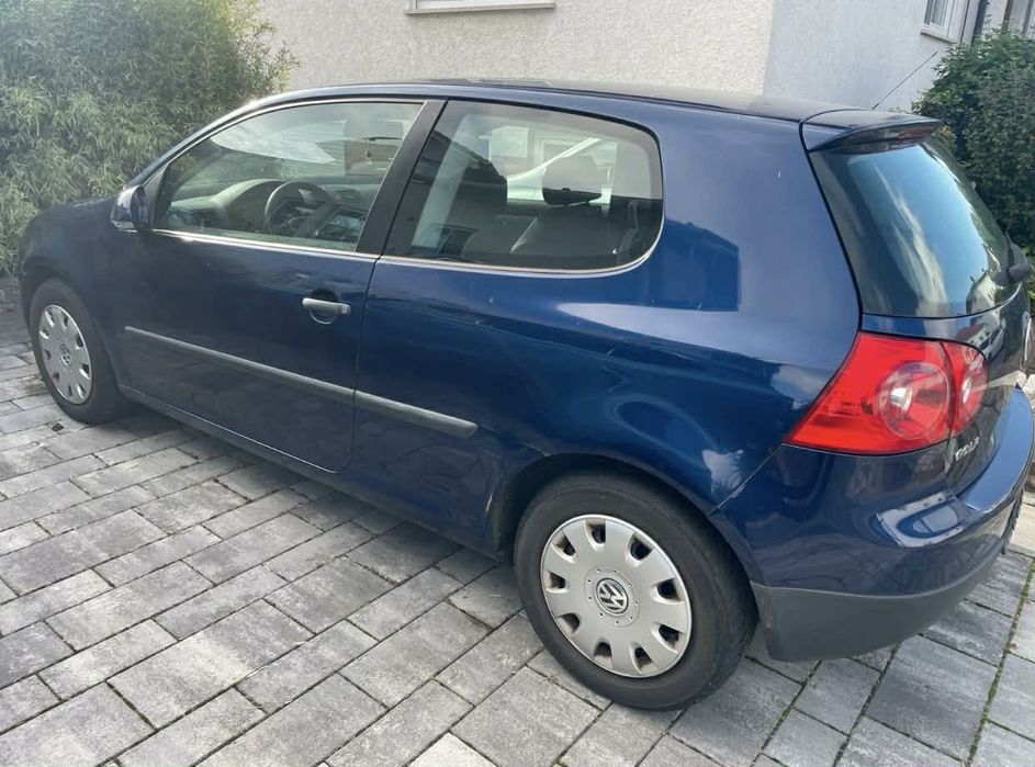 Продавам голф 5 1.9tdi 105ph