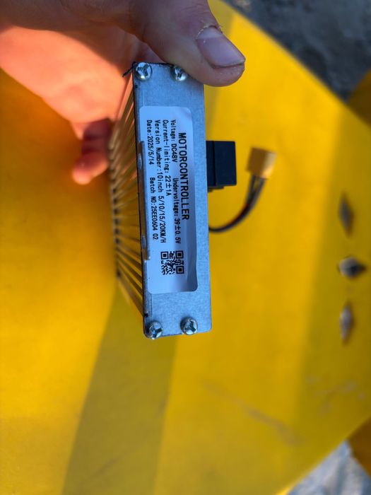 Controller pentru trotinetă electrică