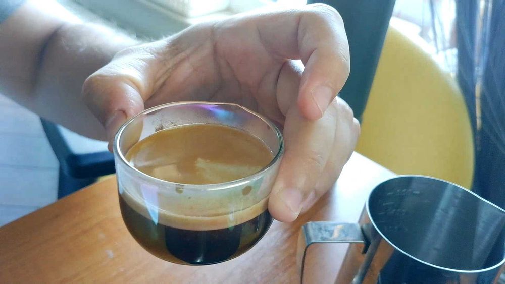 HiBrew H4C Преносима еспресо машина