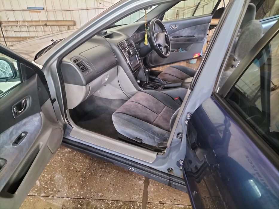 Продам авто митсубиси легнум