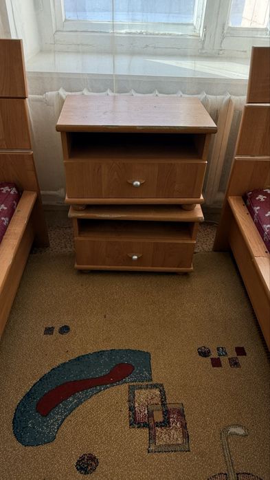 Продам спальные гарнитуры 2шт и диван