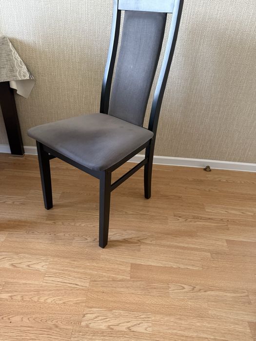 Продам 4 стула, в хорошем состоянии