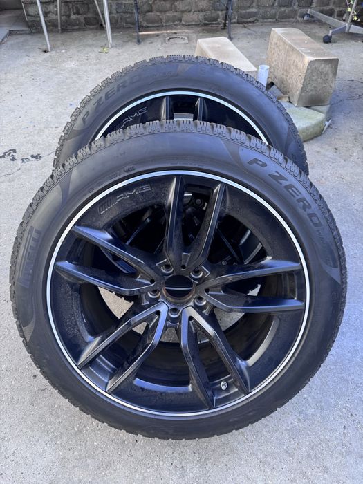 Set complet roti iarna Mercedes AMG GT 255/45/19