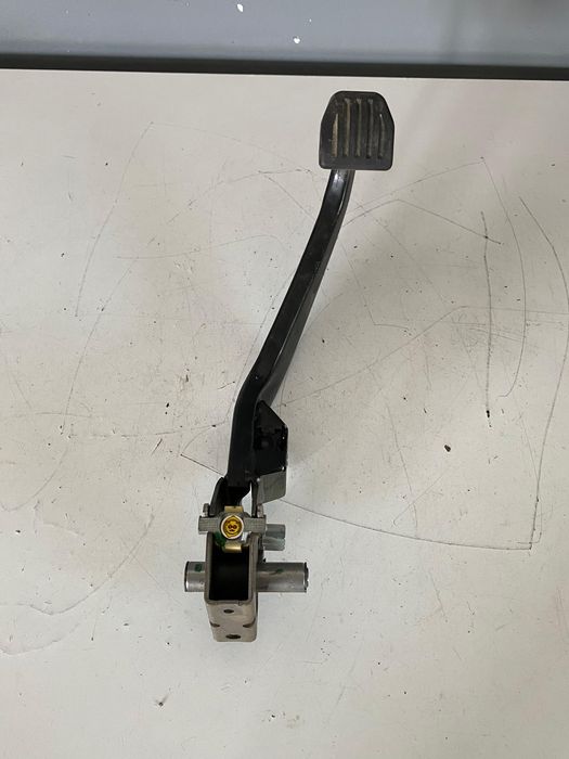 Pedala frana VOLVO V60 2014+ 32265110