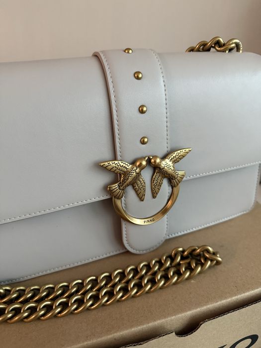 Нова дамска чанта Pinko