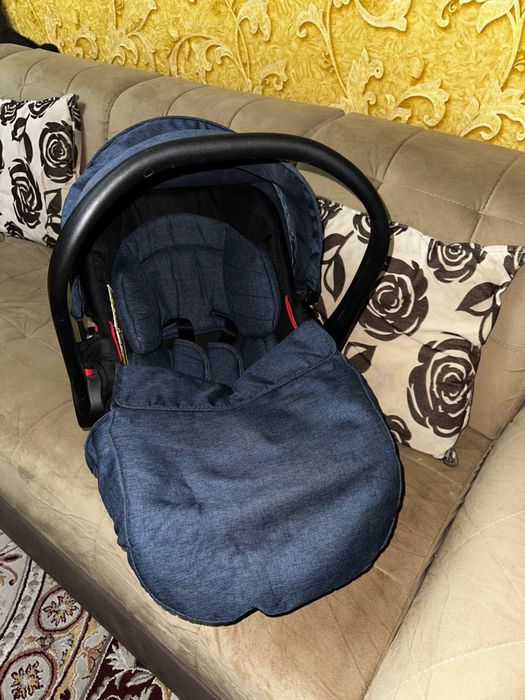 Коляска ва автокресло сотилади. Продается коляска и автокресло.