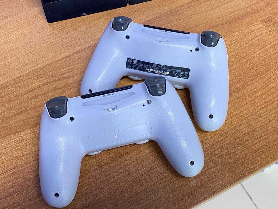 PlayStation 4 2 Геймпада Fifa 25