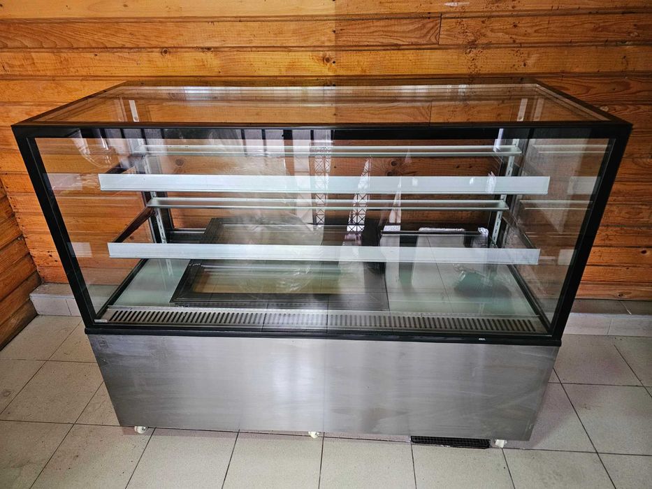Vitrina frigorifica profesionala METRO Professional GCV1470 – 510L – stare foarte buna