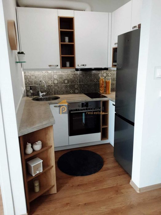 Дава се под наем Двустаен апартамент в Пловдив, Тракия - 60 кв.м за 350 € - Снимка #2