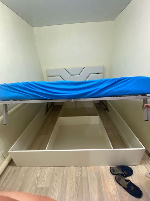 Продам кровать в отличном состоянии