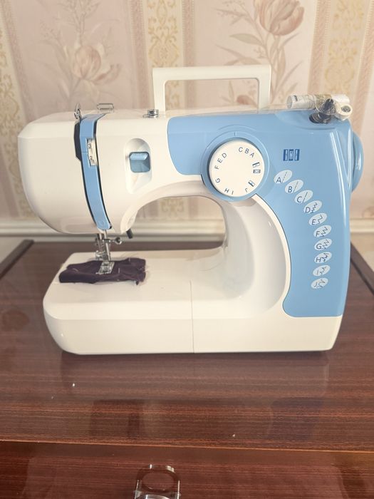 Тикув машинаси сотилади