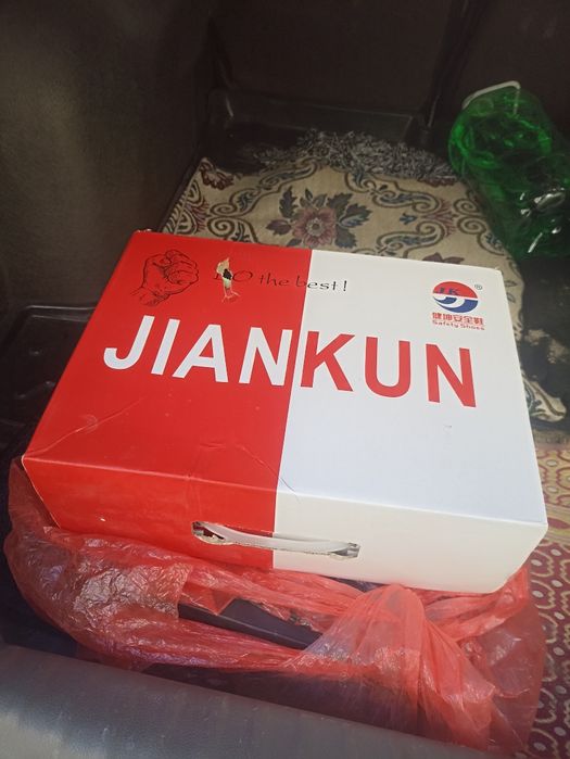 Продам ботинки рабочие