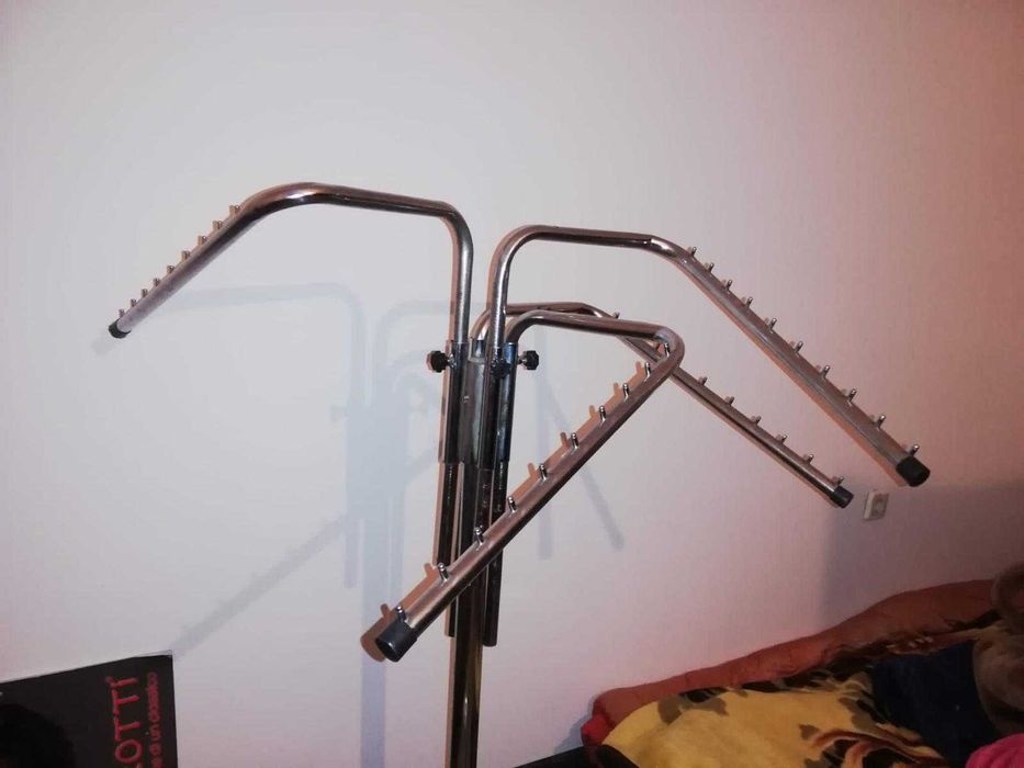 Mobilier magazin,sistem antifurt,standuri busturi,umerașe