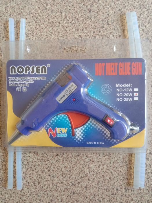 Термоклеевый пистолет