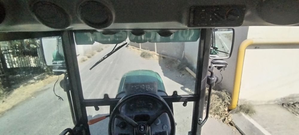 Traktor ttz100 sotiladi