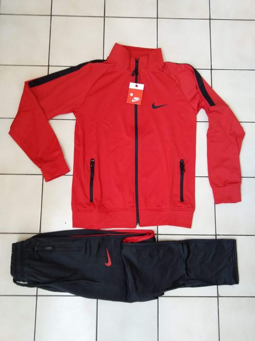 Екипи от полиамид САМО РАЗМЕРИ S и М