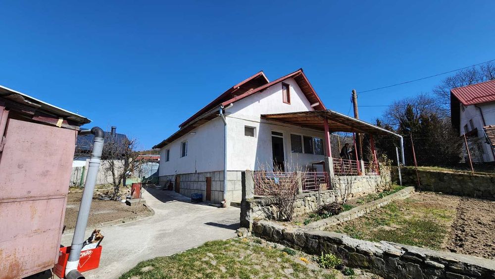 Casuta de la munte - se vinde casa + teren Moroeni, DB