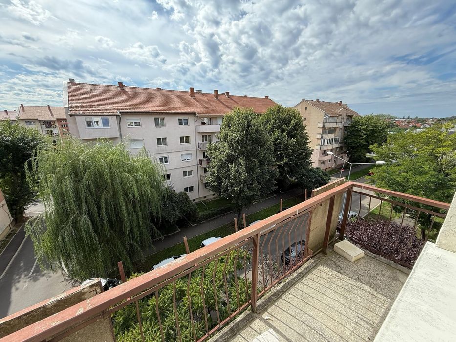 Ofer spre vanzare Apartament 2 Camere Carpati 2