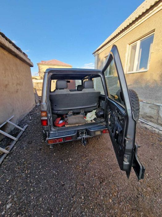 внедорожник Daihatsu Rocky