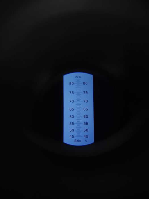 Рефрактометр ассортимент мёд, сахар, алкоголь и т.д.