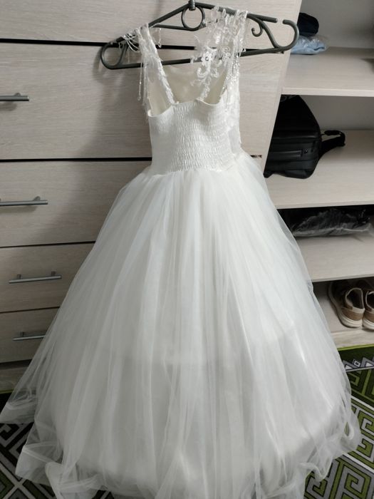 Продам детские платье