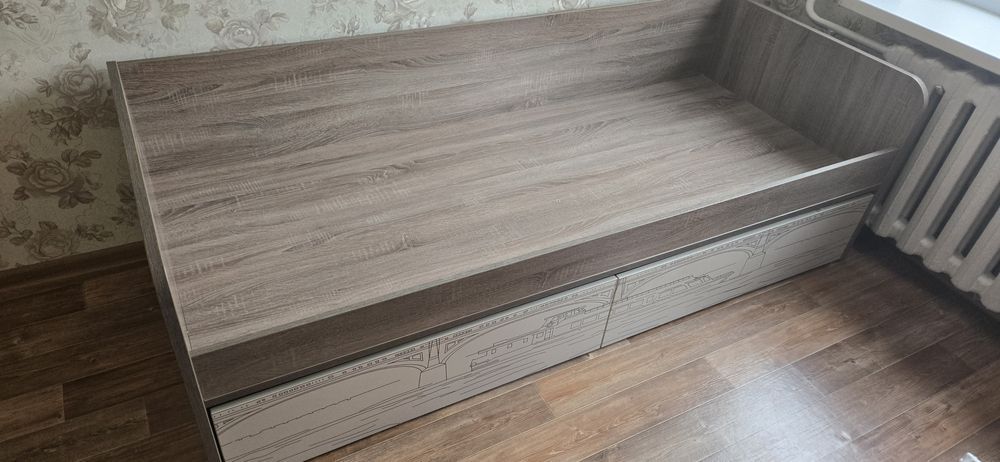 Кровать Лондон б/у