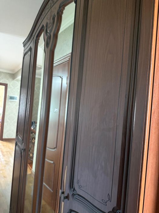 Продам спальный гарнитур
