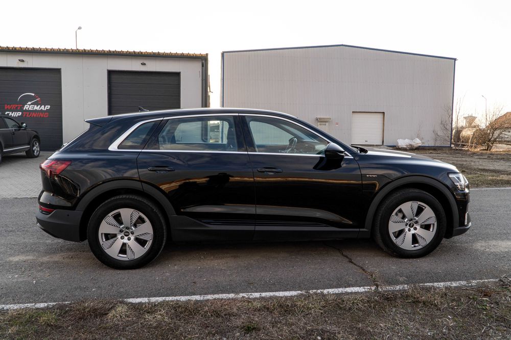 Audi e-tron 50 quattro