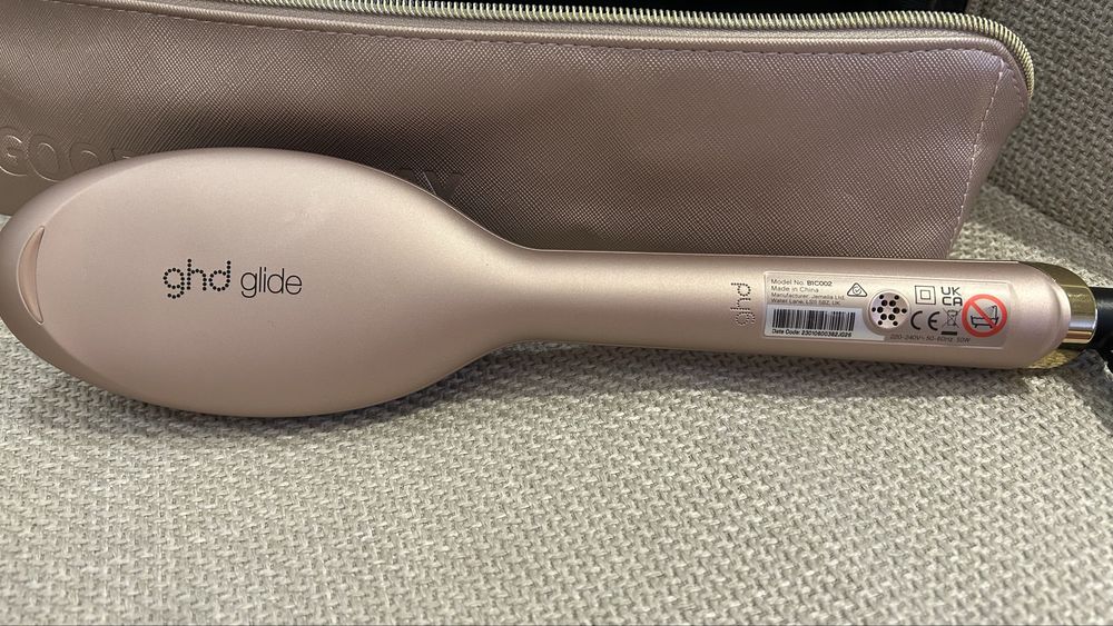 GHD Glide hot brush