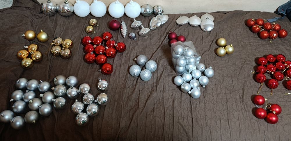 Коледно-новогодишни играчки