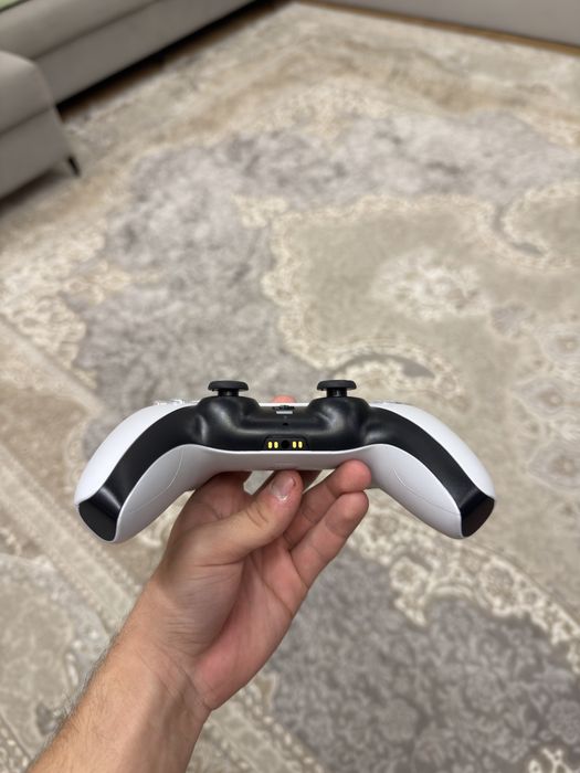 Джойстик от PlayStation 5