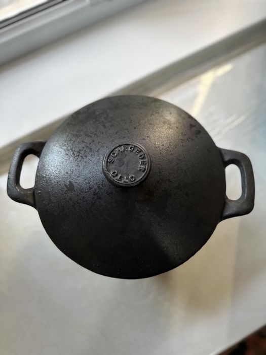 Казан чугунный на литров