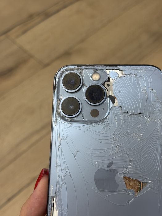 Продам айфон 13 про макс