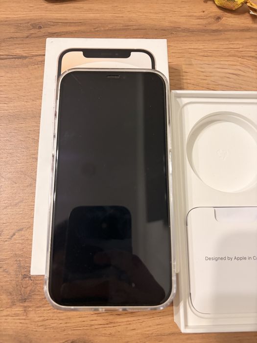 Iphone 12 старый