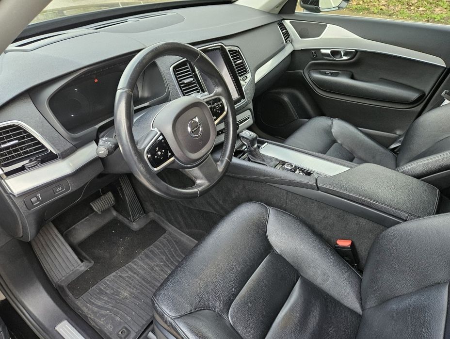 Vând  Volvo  XC 90 euro 6 225 cp 4x4