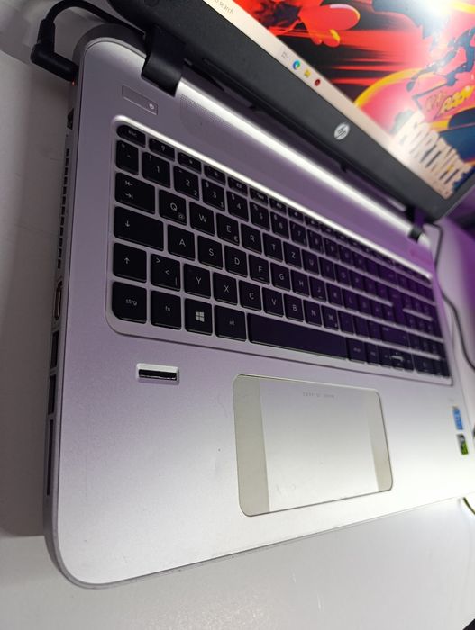 Laptop deosebit gaming hp Envy Intel i7 cu gtx 850 4gb Sonorizare beats perfect funcțional