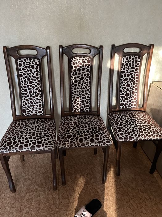 Продам стулья 6 шт.