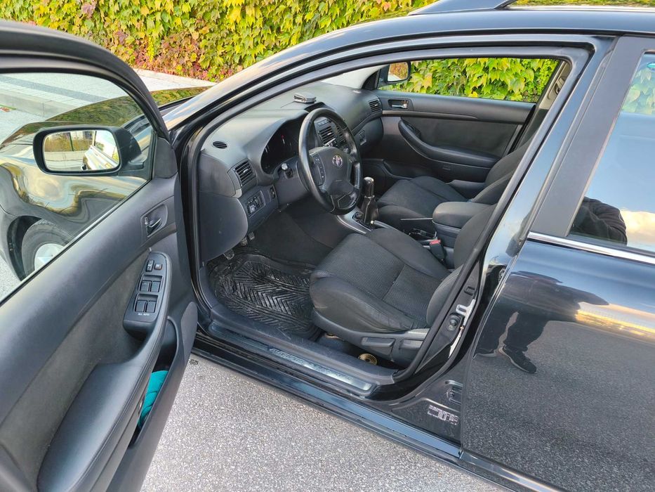 Toyota Avensis 1.8 VVT-i + GAS