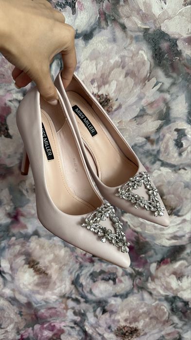 Туфли и босоножки 37 размер